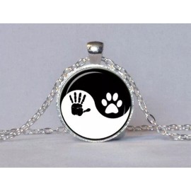 CRYSTAL PENDANT SILVER CHAIN + FREE $20 GIFT IN GI CAT DOG PAW hand pet crystal 20" pendant necklace YING YANG female men FREE box