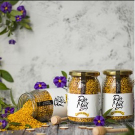 Naturligt bipollen. Pollen i en behållare på 480 g. Bipollen från Spain origin 100%. Liten näringsskatt som bin extraherar från olika blommor. Origin: Spain. Tillverkad av Bees. Original gåva.