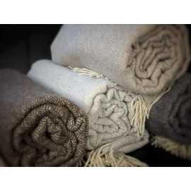 Eikei Wool Throw Blanket Geo Diamond Pattern Oversized Couch Throw Blanket Fringe Trim Soft Merino Woolen Afghan Minimalist Style Lightweight Machine Washable (Neutral, 55Wx78L)