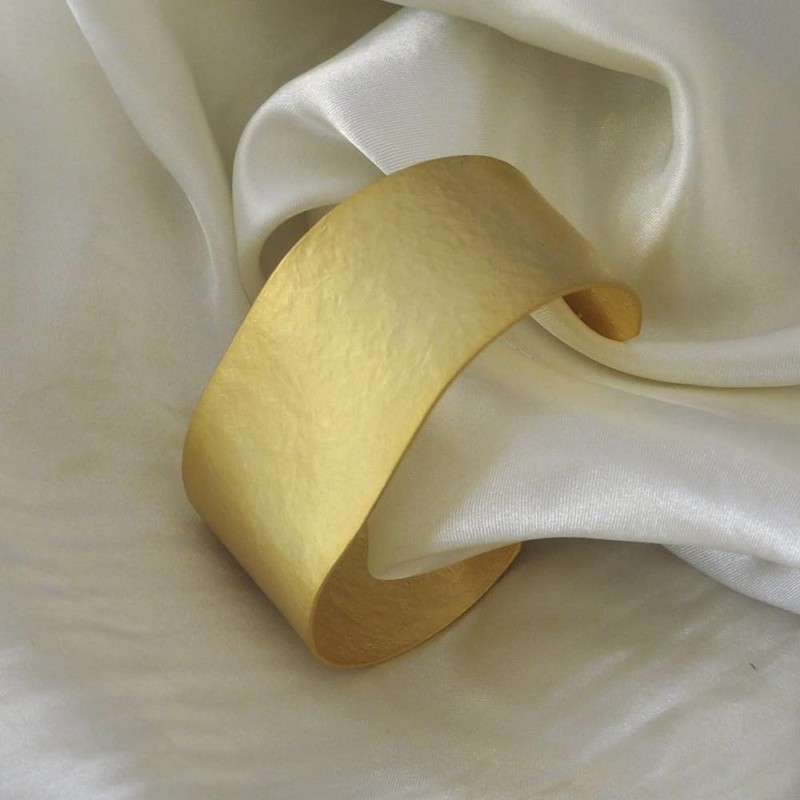 LES POULETTES BIJOUX - Golden brass bracelet hammered flat cuff,