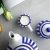 City to Cottage® - Keramik Milchkännchen | Blau-Weiß gestreift |