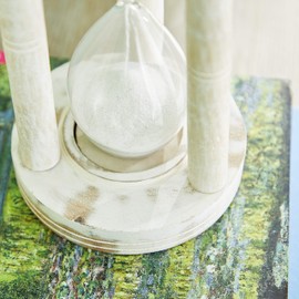 Deco 79 Farmhouse Wood Pillar Timer, 4" x 4" x 7", White