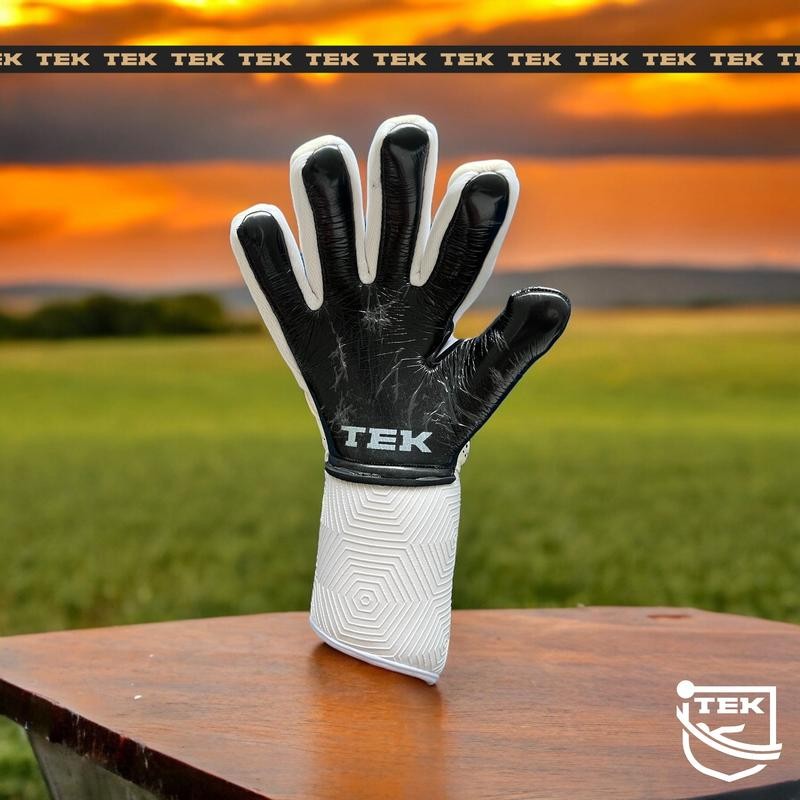 TEK IceLoom Black Palm - Size: 11