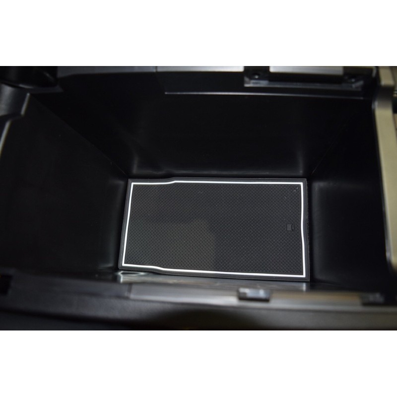 KINMEI(キンメイ) トヨタ カムリ CAMRY 白 XV50型 専用設計 インテリア ドアポケット マット