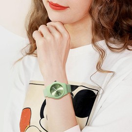 Silverora Armbanduhren Damen Silikon Damenuhren: Einfach Leicht Lesbar Analoge Quarzuhr Silikonarmband Studentuhr mit Arabischen Ziffern Geschenke für Mädchen Frauen grün