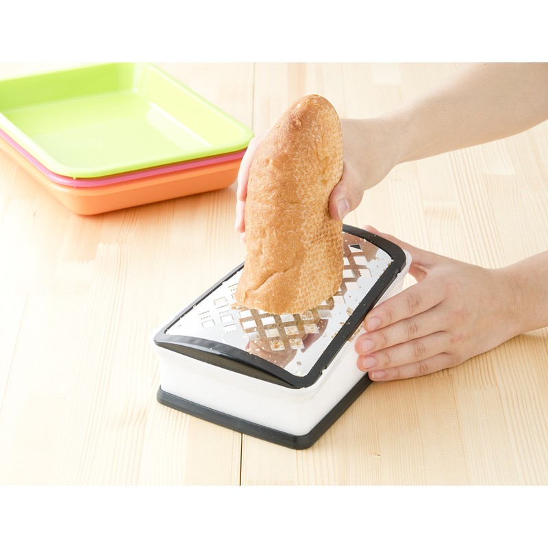 Wada Shouten Professional Grater V with Drainer