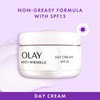 Olay Skincare Gift Set: Anti Wrinkle SPF 15 Face Moisturiser