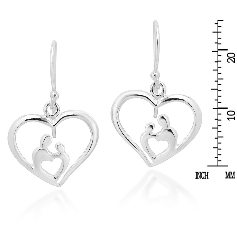AeraVida Casual Lovely Mother & Child Heart Dangle Earrings |