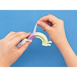 Clover Small Pom-Pom Maker (1-3/8'' x 1-5/8''), 2/pkg