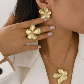 Gold Necklace and Earring Set Dainty Gold Jewelry Sets for Women Big Flower Statement Earrings Floral Choker Necklace Charms Prom Party Jewelry Gifts