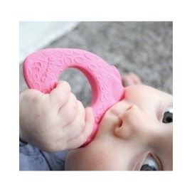 Lanco 8424678905191 Strawberry Teether 100% Natural Rubber Pink 200 g