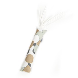 CanadianCat Company Cat Play Roll with Leather Strips Circles 5 g Valerian Sustainable and Handmade