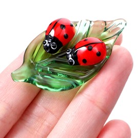 Mini Crystal Green Leaf Glass Ladybug, Mini Ladybug Decor Glass Ladybugs Figurine Hand-Blown Glasses Animal Figurines Gifts Colorful Insect Statue and Collectible Figurine for Room Ornament(Ladybug)