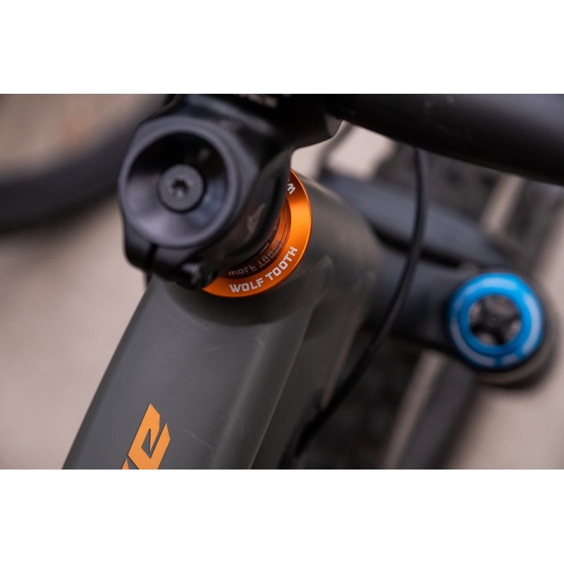 Wolf Tooth Premium es un auricular superior para pilas especializadas