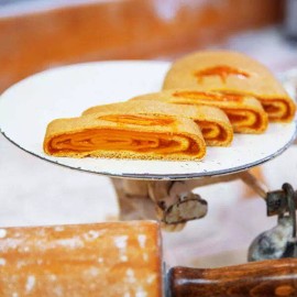 Buttermaid Bakery Apricot Filled Kolachi Roll