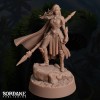 Arcane Minis Umbriel Dark Elf Cleric - Pose 1a |