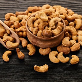 Naturalee Cashews 2 lbs - Roasted, Salted - Natural Heart Healthy Snack