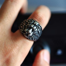 Paialco Vintage Stainless Steel Lion Head Bikers Ring for Men, US Size 11