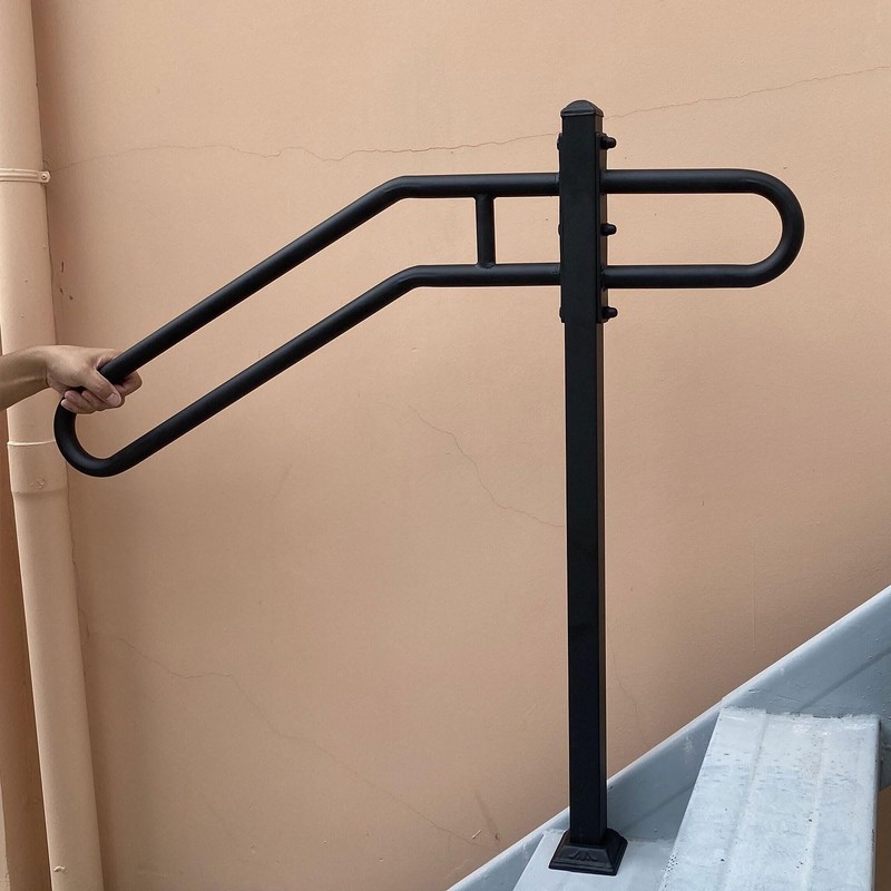 SMQLJXC 31.5"-9.5" L X 35.5" H Single Post Wrought Iron