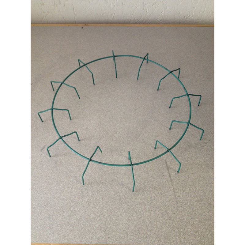 Starting Gardens 12 Inch Wreath Form - Heavy Duty Wire