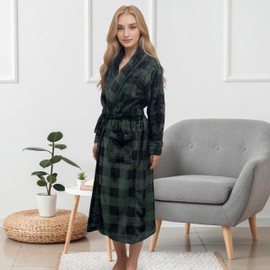 Elegant Comfort Luxurious Womens Spa Plush Fleece Plaid Bathrobe with Shawl Collar and Pockets - Velvet Soft Fluffy, Warm Long Spa Robe for Women, Medium, Buffalo Black/green