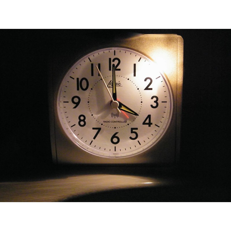 Magic Radio Alarm Clock with Light Snooze Silver Analogue 1895-19,