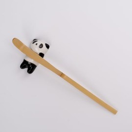 Joyscale Japanese Chashaku, Includes 1 * Matcha Scoops and 1 * Tea spoon holder, Matcha Spoon (Scoop), Brown Traditional Tea Bamboo Scoop for Matcha Tea and Coffee