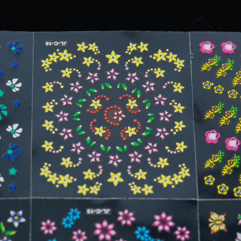 Cellretem Partners Flower Nail Stickers, 10 Sheets