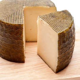 Taste of Spain Cheese Bundle – Artisan Spanish Cheese Selection – Manchego, Mahón & More – Perfect for Charcuterie, Wine Pairing, Gifting & Entertaining