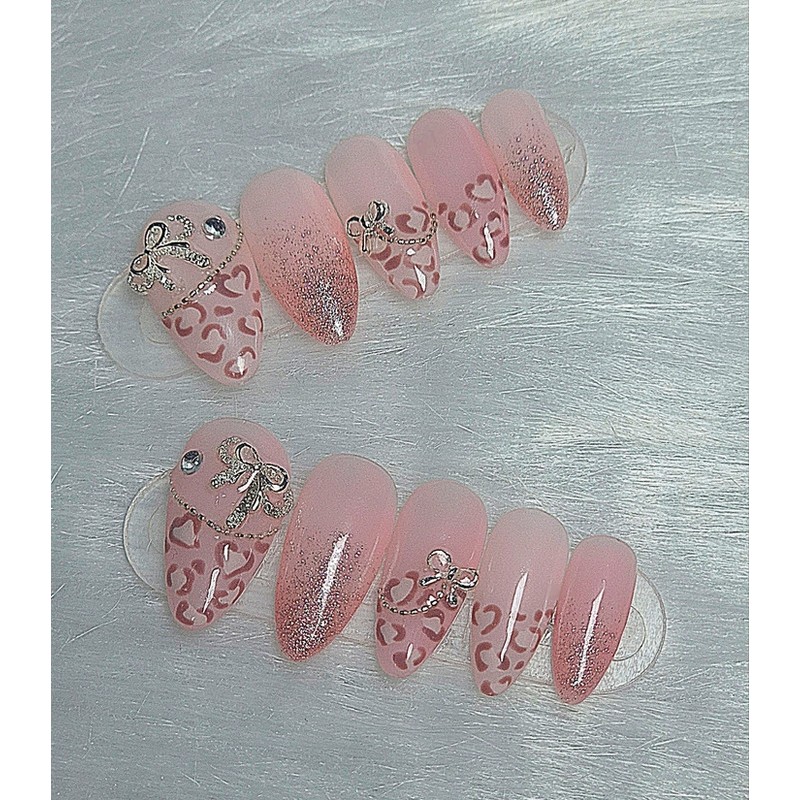 [In-store special discount] Kitschy pink leopard print silver ribbon handmade