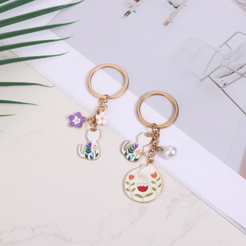 Mikovivi 2pcs Kawaii Cat Key Chains, Enamel Flower Keyring Japanese