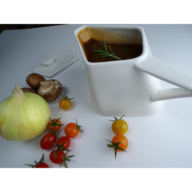 That! 'Heat That' Warming Gravy Boat and Hot Plate, White