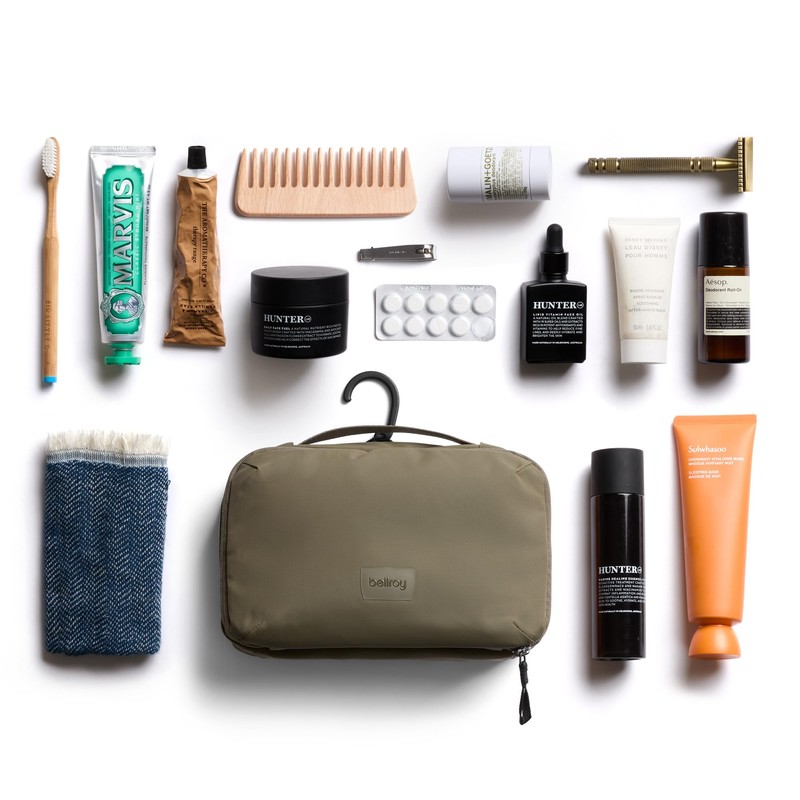 Bellroy Hanging Toiletry Kit (Hanging 3 Liter Toiletry Bag for