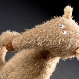 sigikid 43303 Beasts by Cuddly Animals with Personality Soft Toy, Nose Bear 25 cm