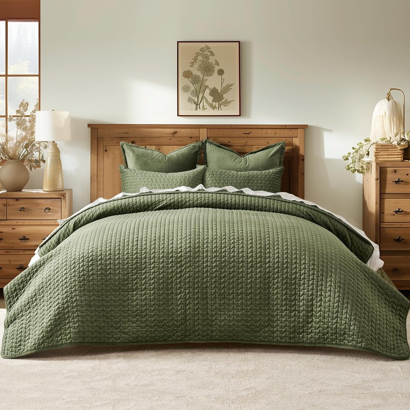 EverGrace Cross-Stitch Velvet Quilt Set, Queen Size, Loden Green