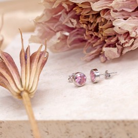Carissima Gold 9 ct White Gold 5 mm Pink Cubic Zirconia Stud Earrings
