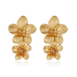 TTPSRY Gold Flower Drop Earrings Elegant Handcrafted Floral Jewelry for Women Lightweight and Stylish for Any Occasion
