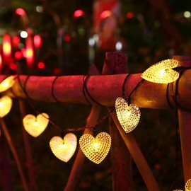 SUAVER Solar Heart String Lights 15.7ft 20LED 8 Modes Solar Fairy Lights,Waterproof Heart Hanging Lights Outdoor Atmosphere Lights For Gardens,Lawn Patio,Festival,Wedding Party Decoration (Warm white)