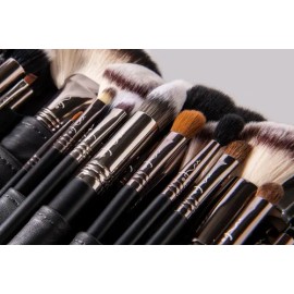 Set Brochas Maquillaje 39 Piezas MF Cosmetics Negro Con Estuche                                                                                       