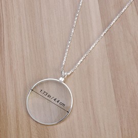 PACKOVE Optical Magnifier Pendant Necklace with 5X Glass Lens Lightweight Jewelry for Reading and Inspection for Seniors and Hobbyists