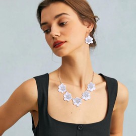 Flyonce White Flower Necklace for Women Wedding Bridal Brides, Summer Boho Floral Choker with Earrings Holiday Gifts Jewelry