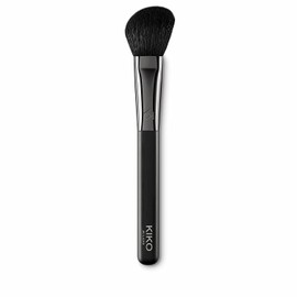KIKO Milano Face 10 Blush Brush, Angled Brush with Natural Bristles for Applying Blush, Bronzers and Brighteners
