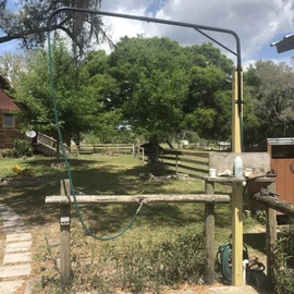 WGOHOSE Horse Wash Hose Boom Arm, Wall-Mounted 180° Swivel Spray Boom Fits Standard Garden Hose, Prevents Tangling & Trampling, Stable Washing Solution