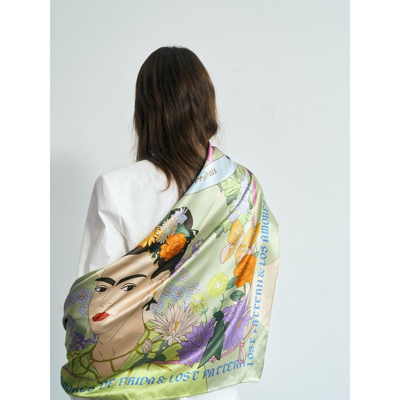 FRIDA x LOST PATTERN "Los Amores de Frida" Large Silk