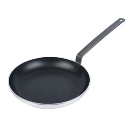 Restaurantware Met Lux 13 Inch Frying Pan, 1 Induction-Ready Cooking Pan - No-Stick, Compatible With All Cooktops, Aluminum Skillet, Oven-Ready, Ergonomic Handle