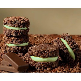 Matcha Flavor Cookie Crisp, Matcha Crispy Chocolate, Oatmeal Crispy Nougat Filling, Cocoa Chocolate Oatmeal, 4.6oz Baked Sandwich Cookies To Satisfy Your Cravings, Perfect Snack for Party