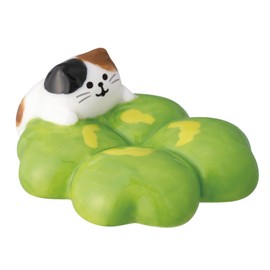 Decorore Corporation Flower Nyanko Chopsticks Rest Clover Size: Approx. W3.8 D4.6 H1.8 MG-38685