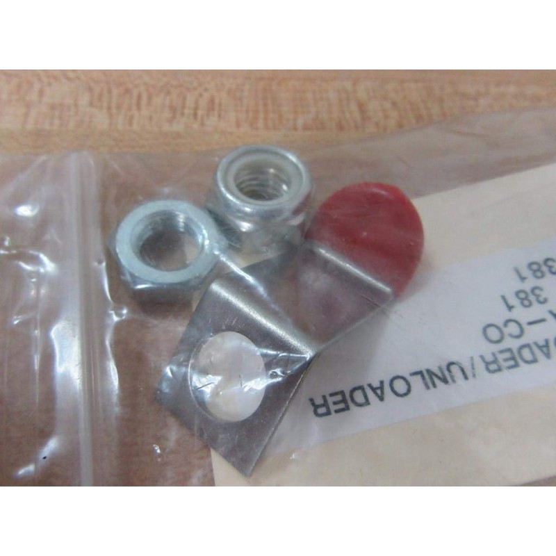 DESTACO 381 Series 381 Pull Action Latch Clamp