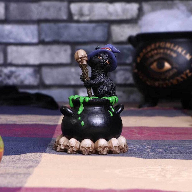 Nemesis Now Spook Witches Familiar Black Cat and Bubbling Cauldron