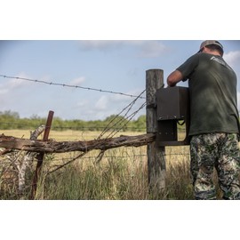 ASF All Seasons Feeders - EZ Block Deer, Wildlife and Farm Animal Feeder - Holds Salt, Mineral, Wormer & Other Standard Feed Supplement Blocks